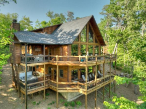 Seven's Heaven w Stunning 5 Star View & Hot Tub